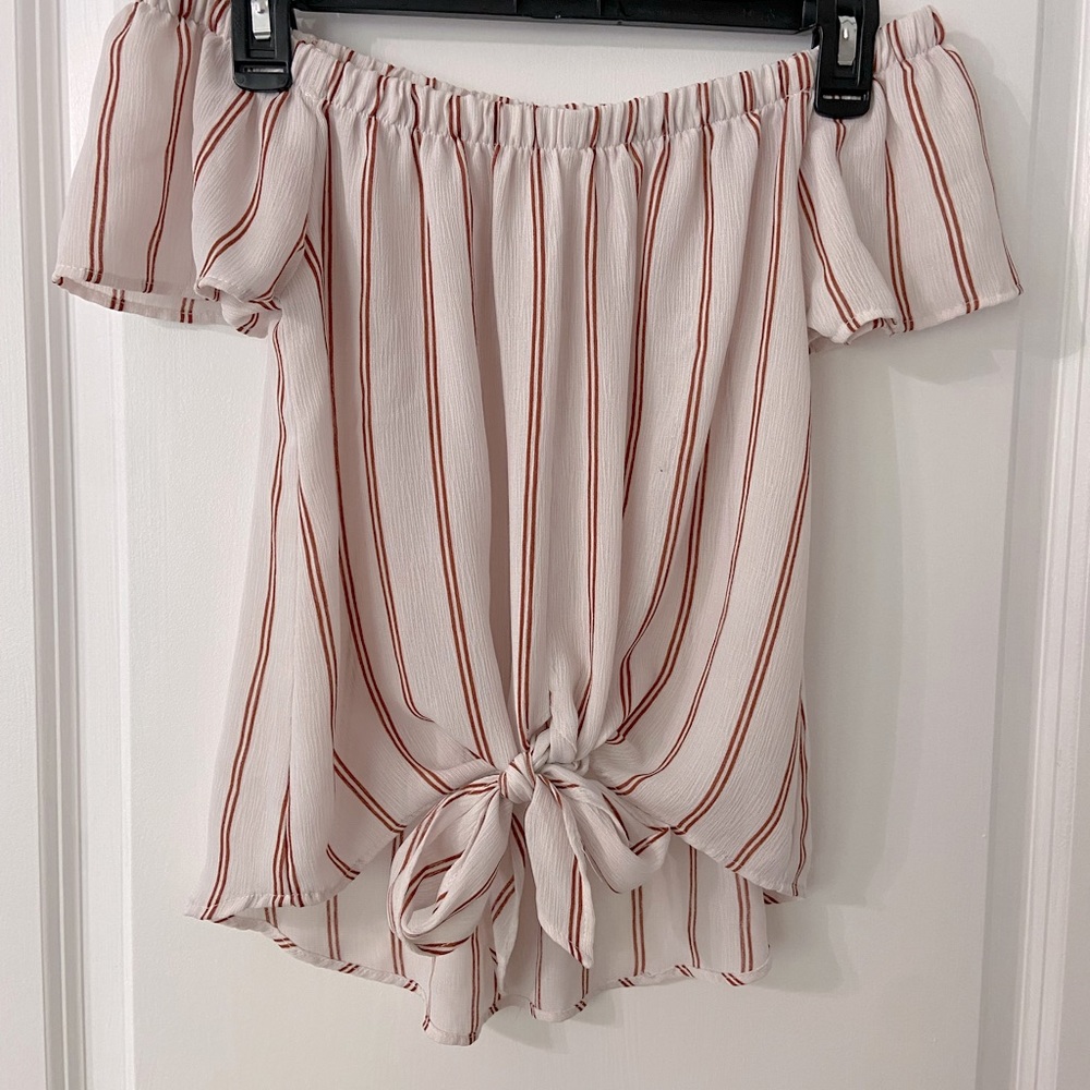 Women’s Off The Shoulder Top // Size S